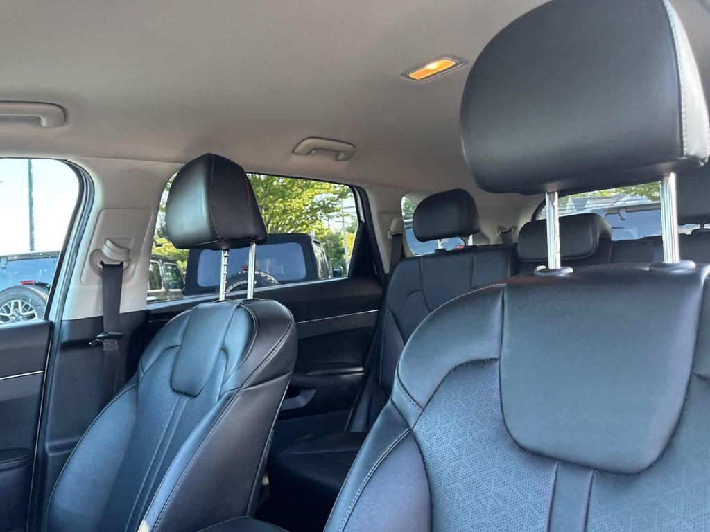 used 2022 Kia Sorento car, priced at $24,400