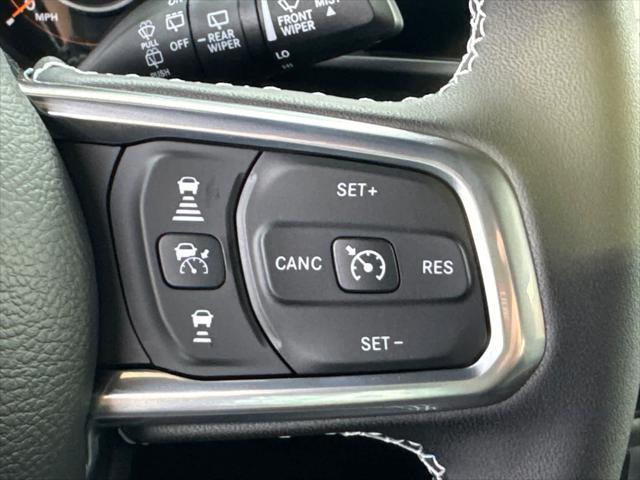 new 2025 Jeep Wrangler car, priced at $54,013