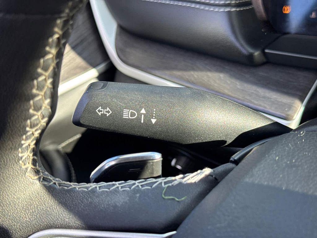 used 2023 Jeep Grand Cherokee L car, priced at $30,400