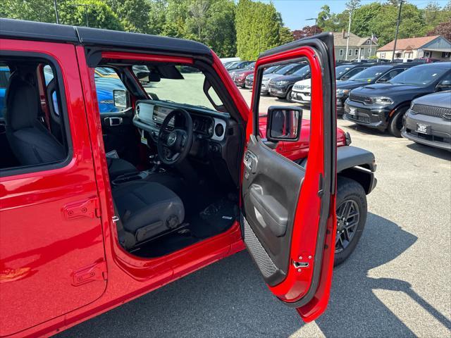 new 2025 Jeep Wrangler car, priced at $49,426