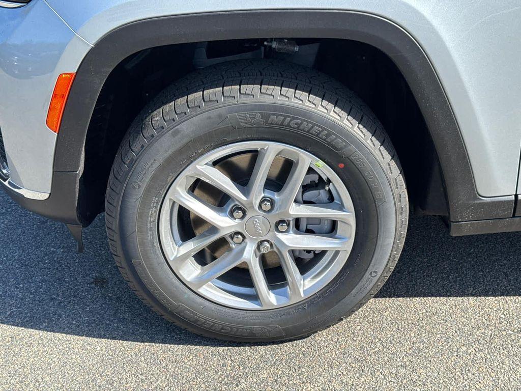new 2025 Jeep Grand Cherokee L car, priced at $39,436