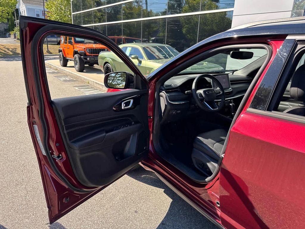 used 2022 Jeep Compass car, priced at $23,400