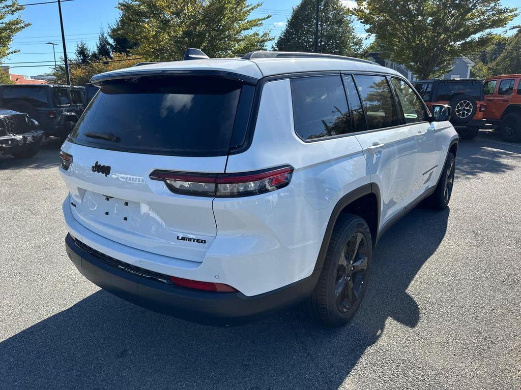 new 2025 Jeep Grand Cherokee L car, priced at $52,369