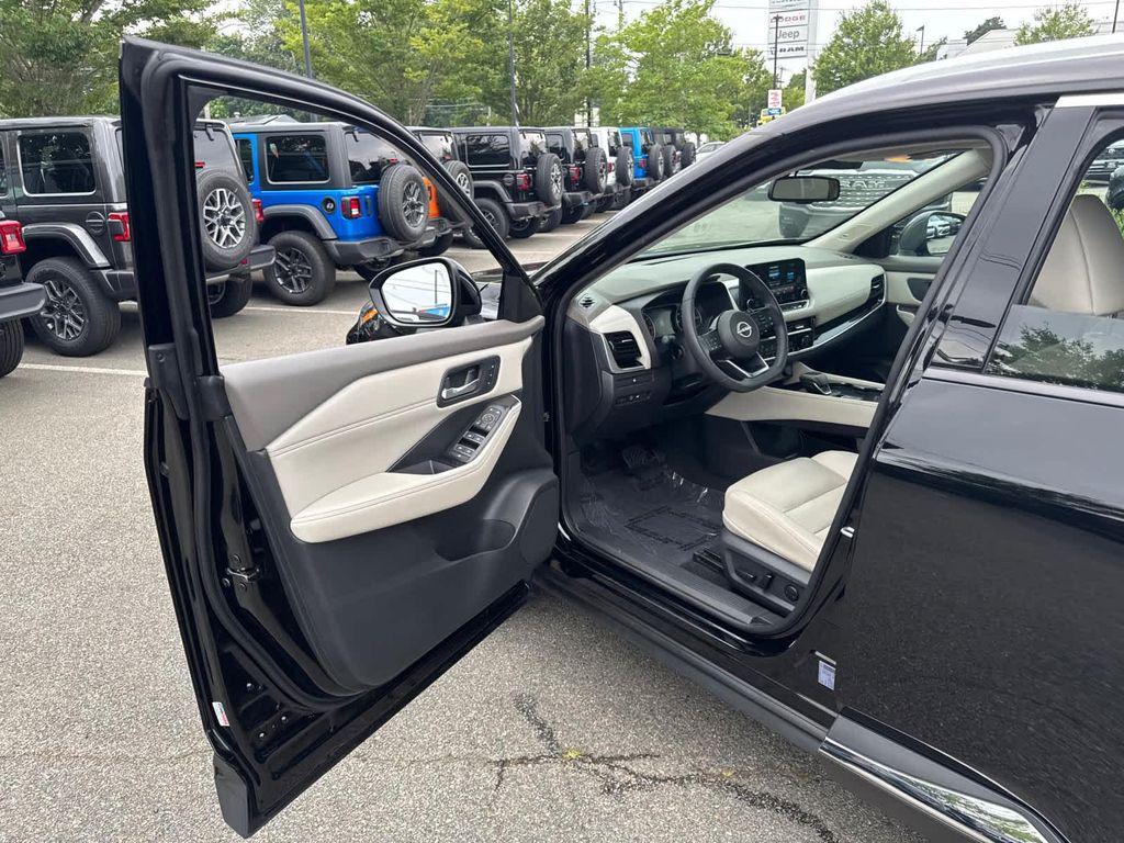 used 2023 Nissan Rogue car, priced at $26,900