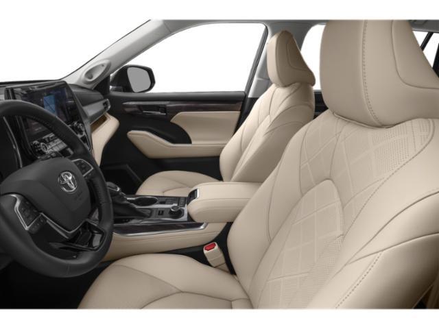 used 2021 Toyota Highlander car, priced at $35,700