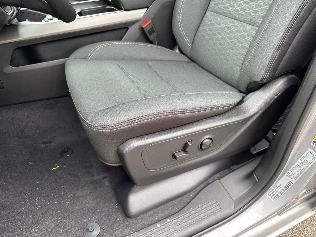 new 2025 Ram 1500 car, priced at $53,471