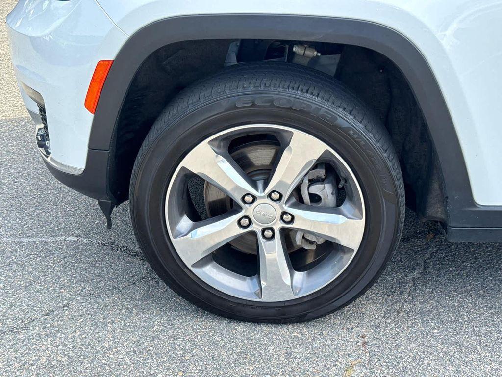 used 2022 Jeep Grand Cherokee L car, priced at $29,200