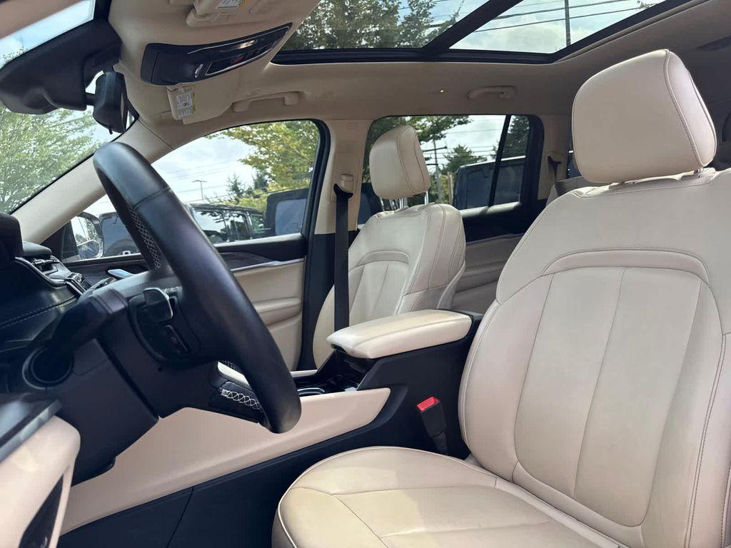 used 2022 Jeep Grand Cherokee L car, priced at $29,200