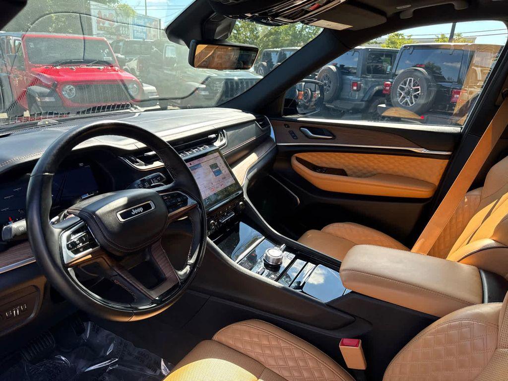 used 2022 Jeep Grand Cherokee car, priced at $40,400