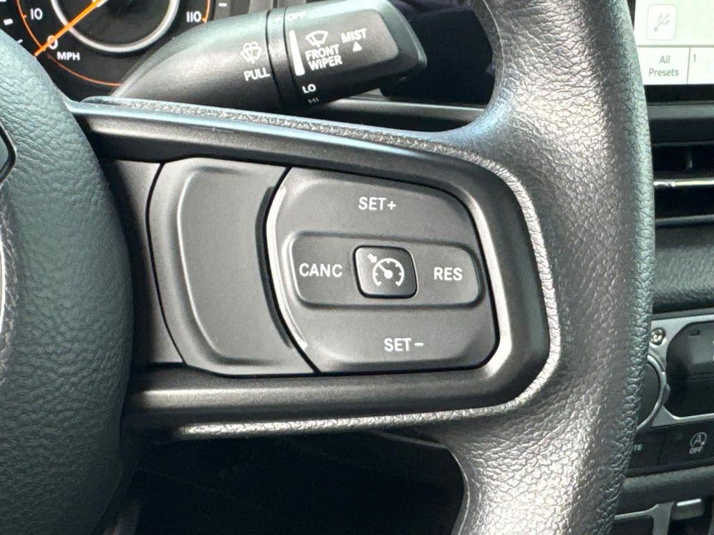 new 2025 Jeep Gladiator car, priced at $37,464