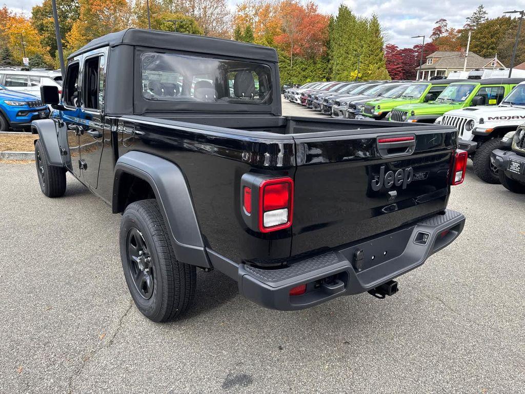 new 2025 Jeep Gladiator car, priced at $37,464