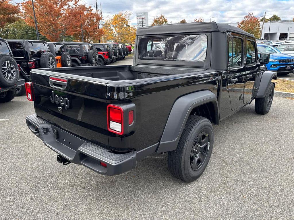 new 2025 Jeep Gladiator car, priced at $37,464