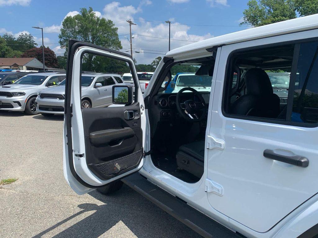 new 2025 Jeep Wrangler car, priced at $51,307