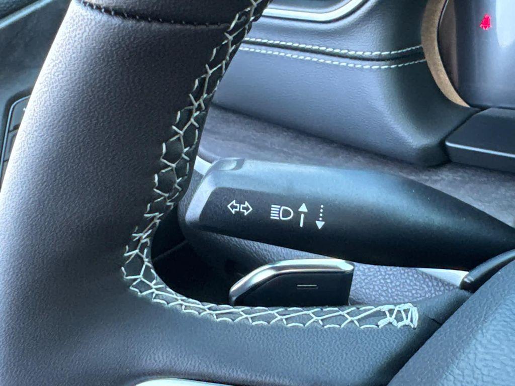 new 2025 Jeep Grand Cherokee car, priced at $48,347