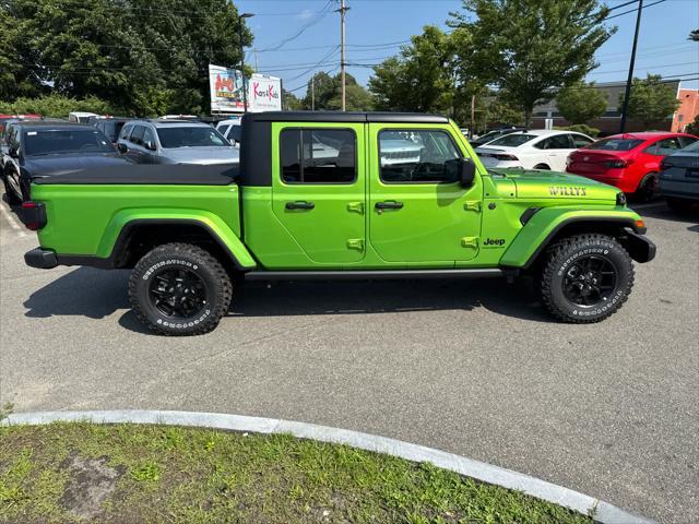new 2025 Jeep Gladiator car, priced at $43,960