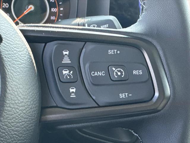 new 2025 Jeep Gladiator car, priced at $43,960