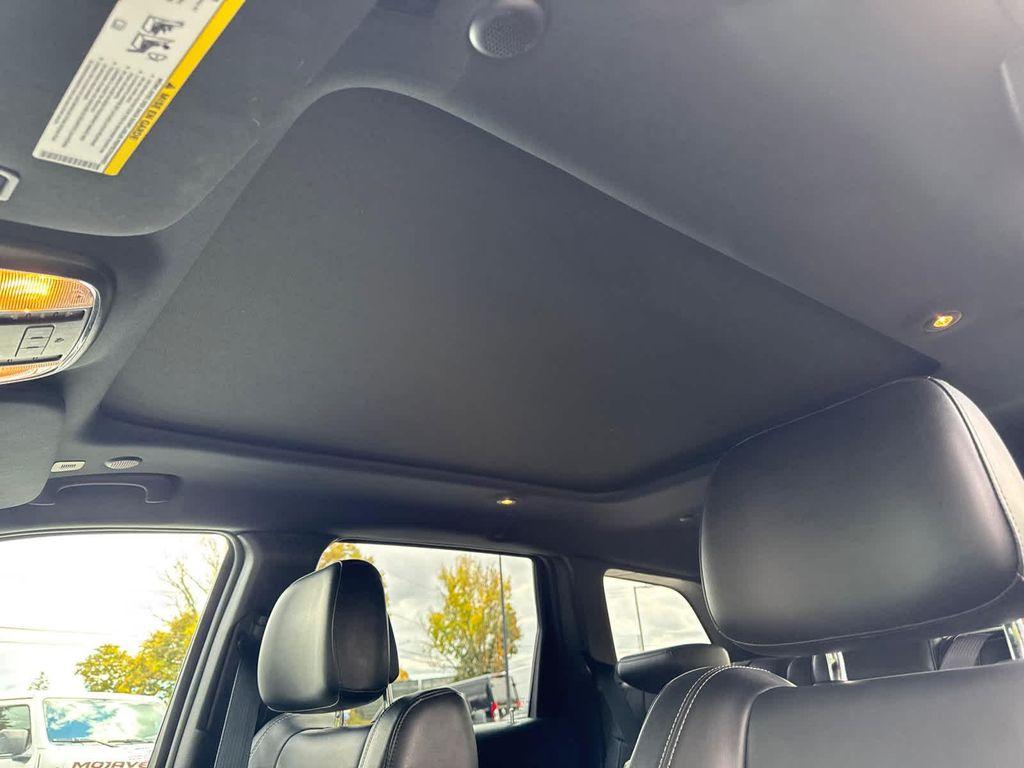 used 2021 Jeep Grand Cherokee car, priced at $27,900