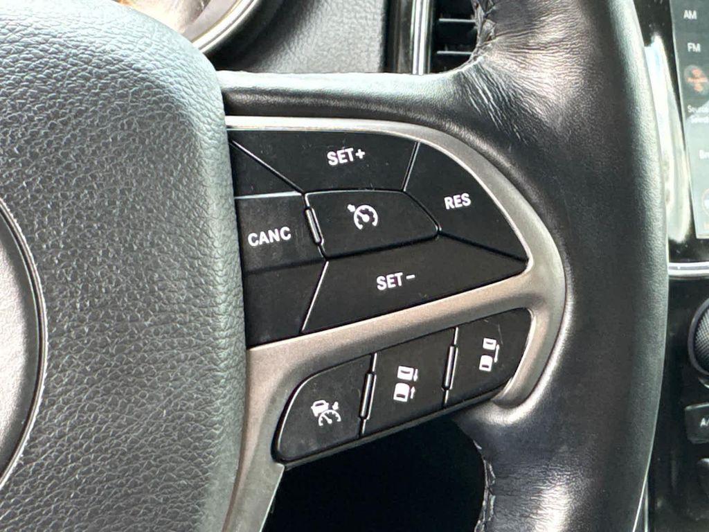 used 2021 Jeep Grand Cherokee car, priced at $27,900