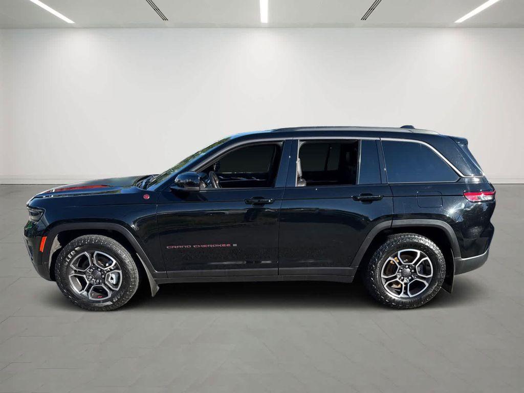 used 2022 Jeep Grand Cherokee car, priced at $37,989