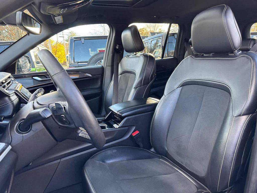 used 2023 Jeep Grand Cherokee car, priced at $30,400