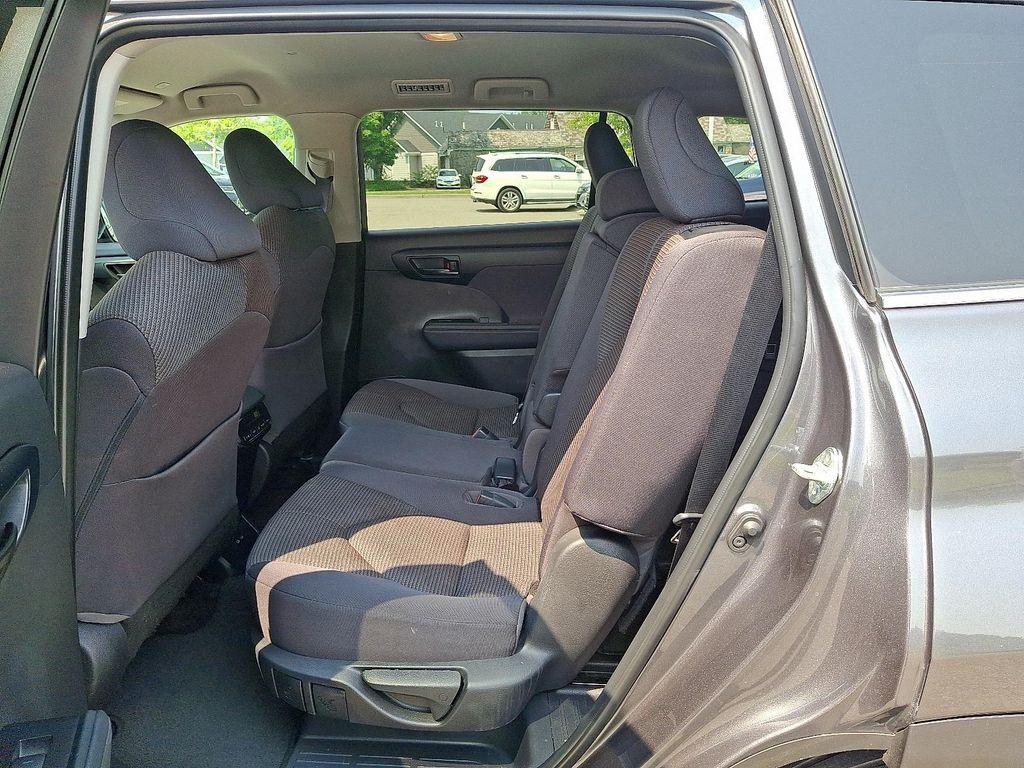 used 2023 Toyota Highlander car, priced at $33,992
