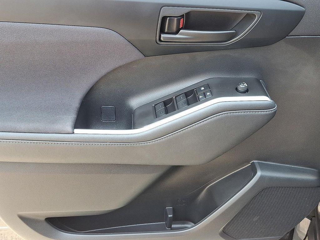 used 2023 Toyota Highlander car, priced at $33,992