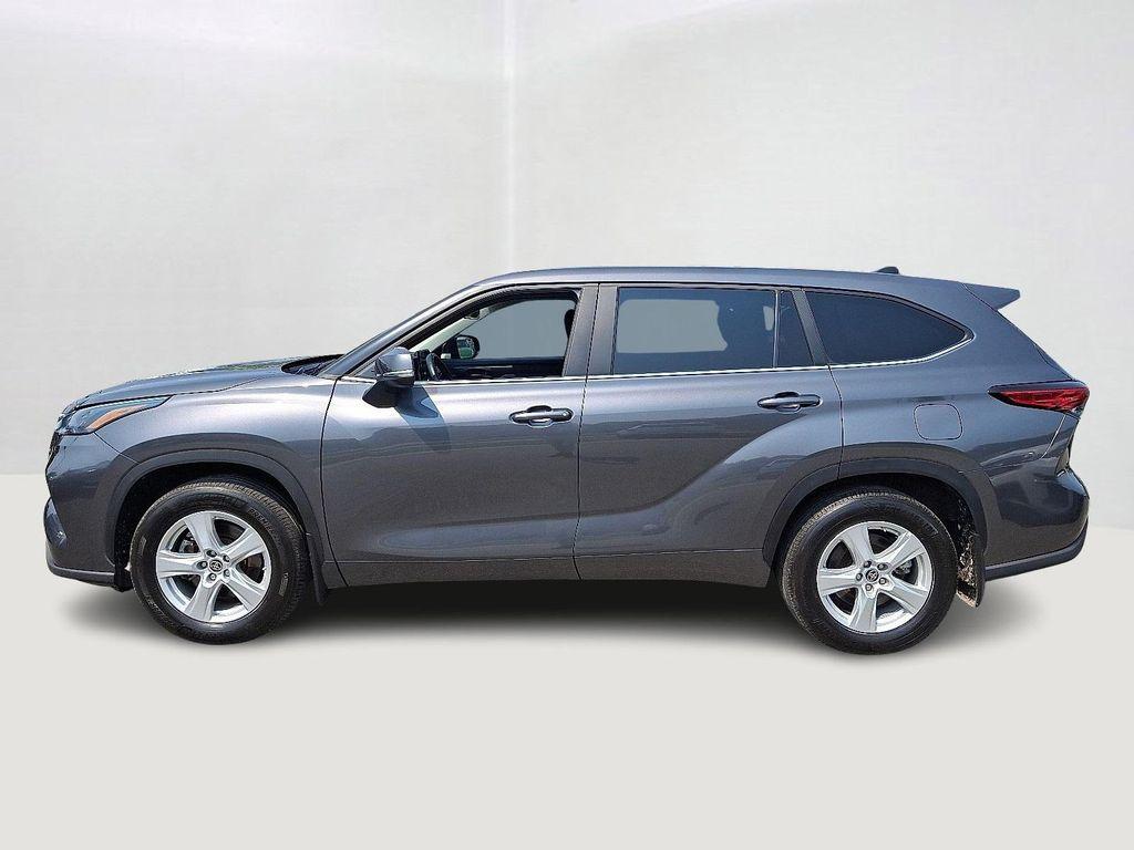 used 2023 Toyota Highlander car, priced at $33,992