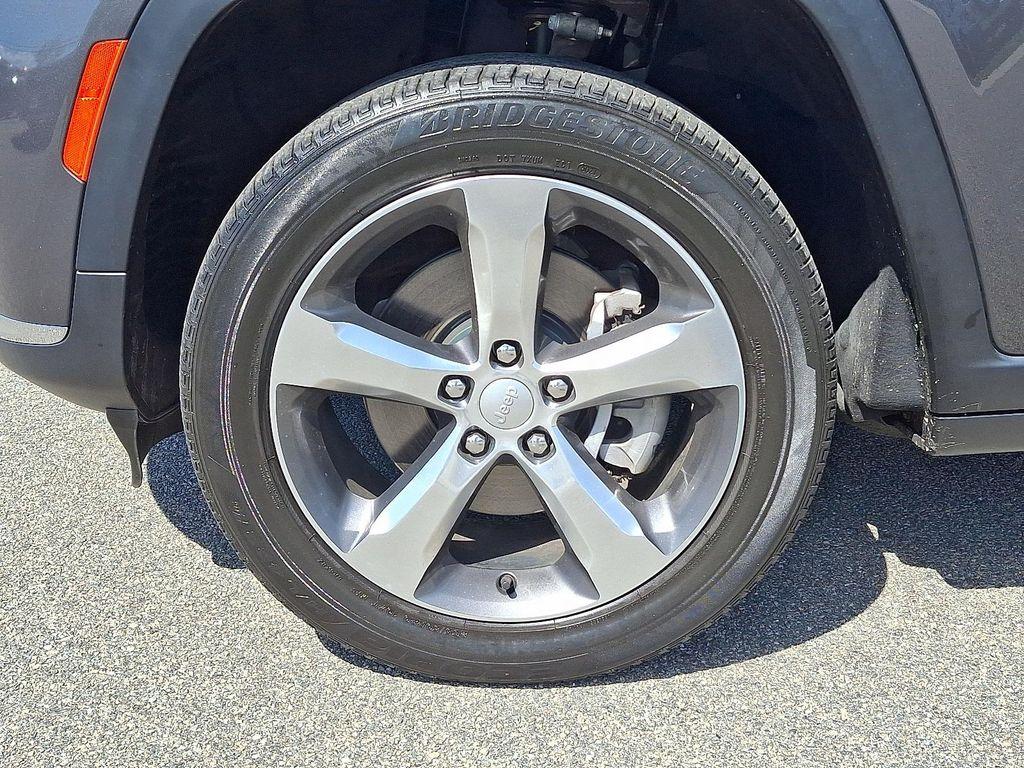 used 2022 Jeep Grand Cherokee L car, priced at $32,991