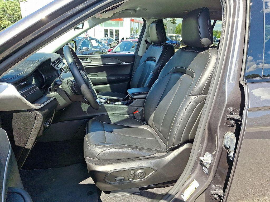 used 2022 Jeep Grand Cherokee L car, priced at $32,991