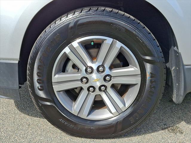 used 2015 Chevrolet Traverse car, priced at $9,792