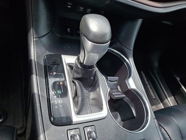 used 2019 Toyota Highlander car, priced at $29,492