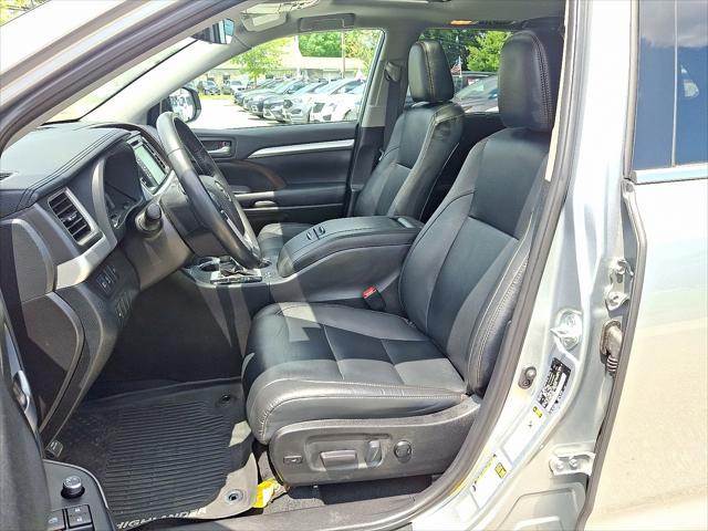 used 2019 Toyota Highlander car, priced at $29,492