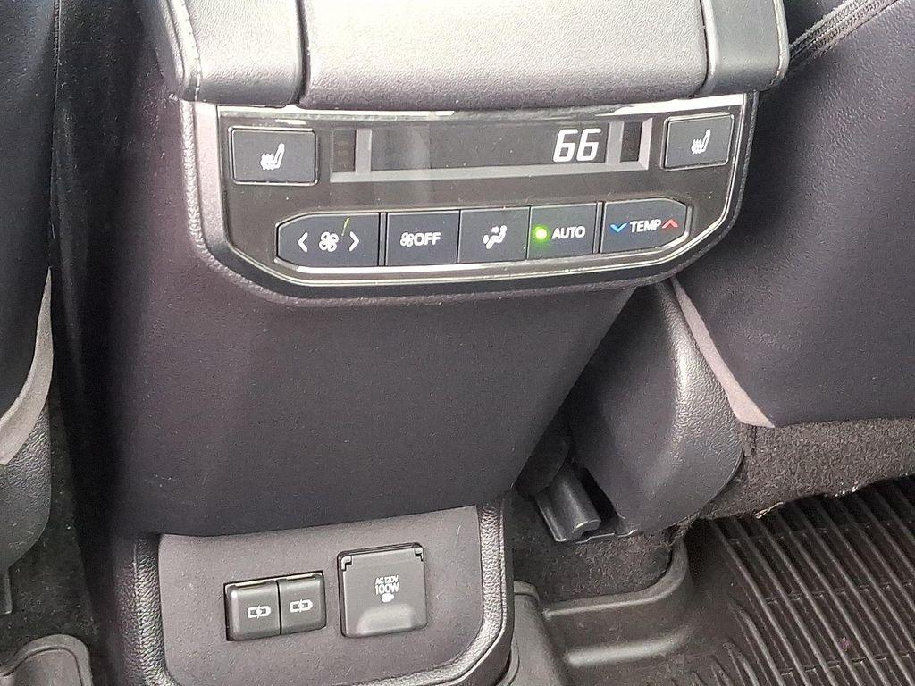 used 2022 Toyota Highlander car, priced at $39,990