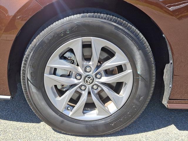 used 2022 Toyota Sienna car, priced at $39,991