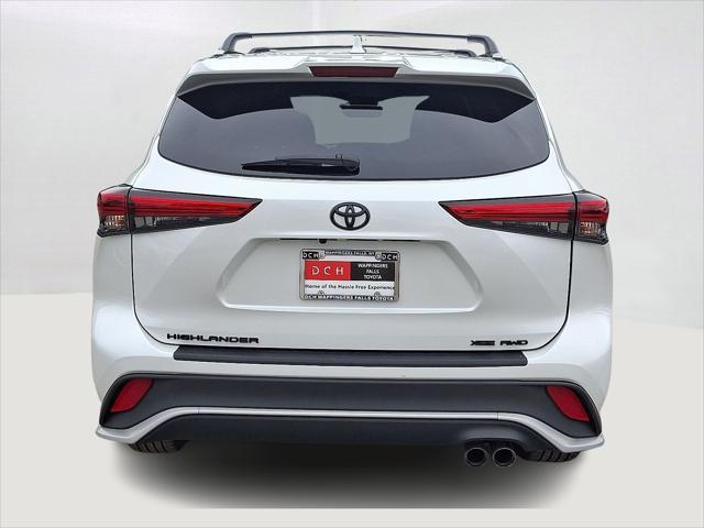 used 2022 Toyota Highlander car, priced at $37,993