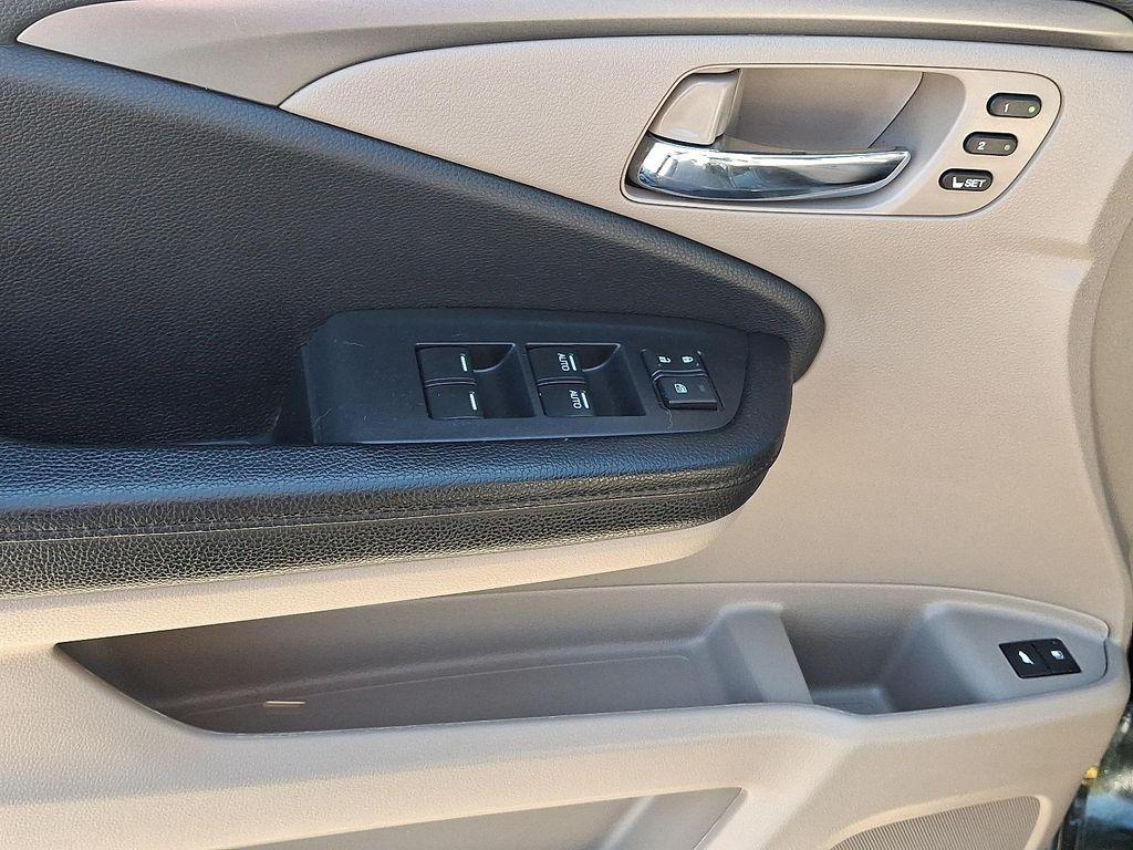 used 2019 Honda Pilot car, priced at $18,490