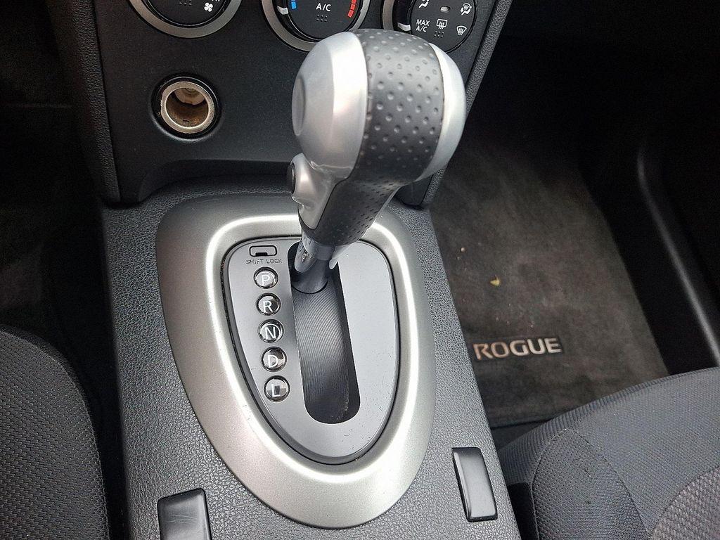used 2015 Nissan Rogue Select car, priced at $5,794