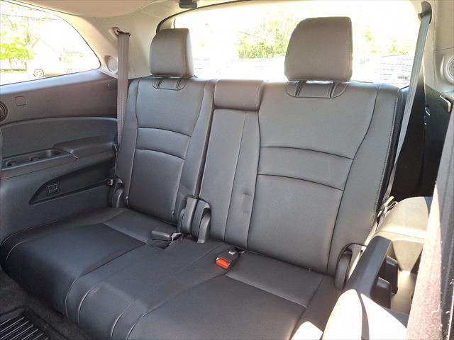 used 2022 Honda Pilot car, priced at $33,990