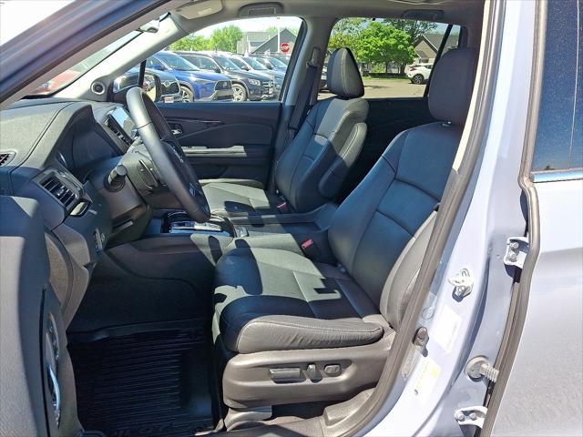 used 2022 Honda Pilot car, priced at $33,990