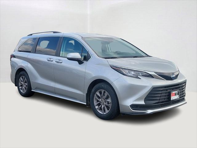 used 2023 Toyota Sienna car, priced at $38,491