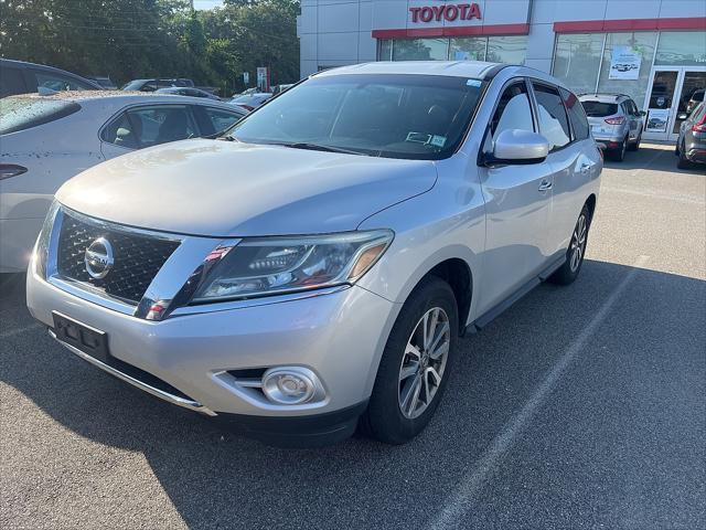 used 2014 Nissan Pathfinder car, priced at $7,490