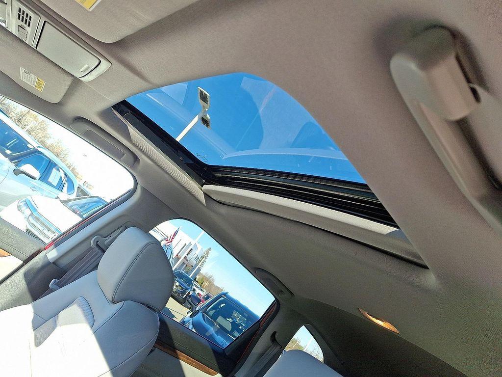 used 2022 Honda CR-V car, priced at $28,291