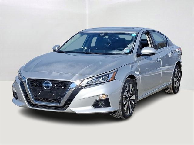 used 2022 Nissan Altima car, priced at $23,990