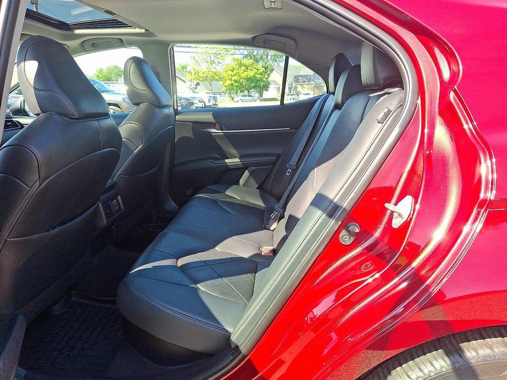used 2019 Toyota Camry Hybrid car, priced at $25,994