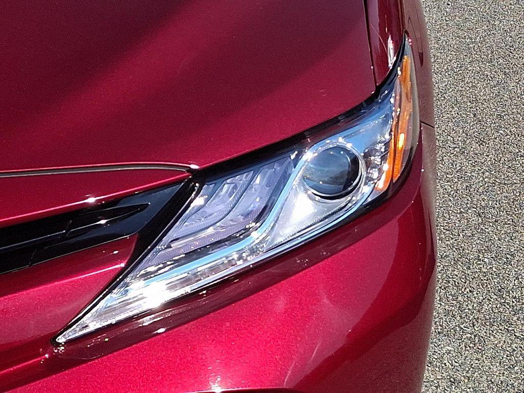 used 2019 Toyota Camry Hybrid car, priced at $25,994