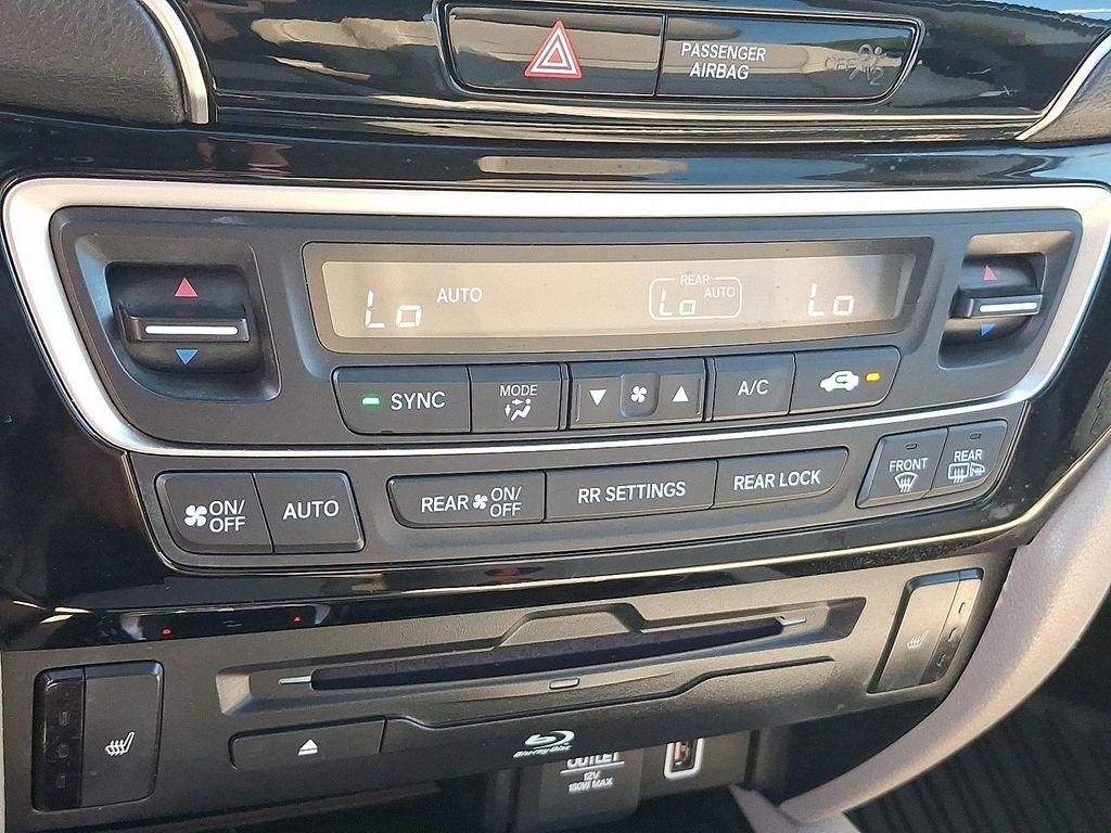 used 2022 Honda Pilot car, priced at $31,492