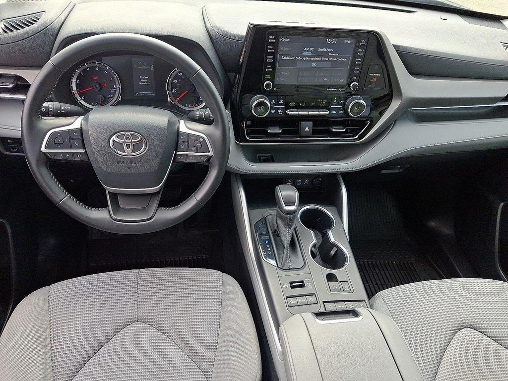 used 2022 Toyota Highlander car, priced at $29,892