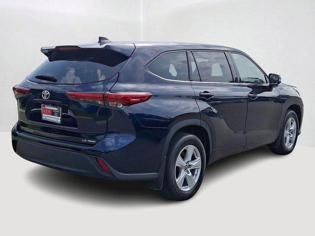 used 2022 Toyota Highlander car, priced at $29,892