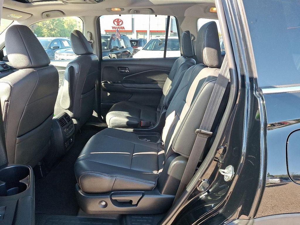 used 2018 Honda Pilot car, priced at $20,992