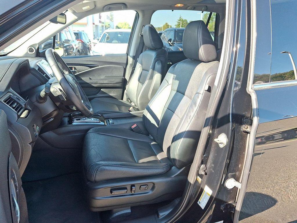 used 2018 Honda Pilot car, priced at $20,992